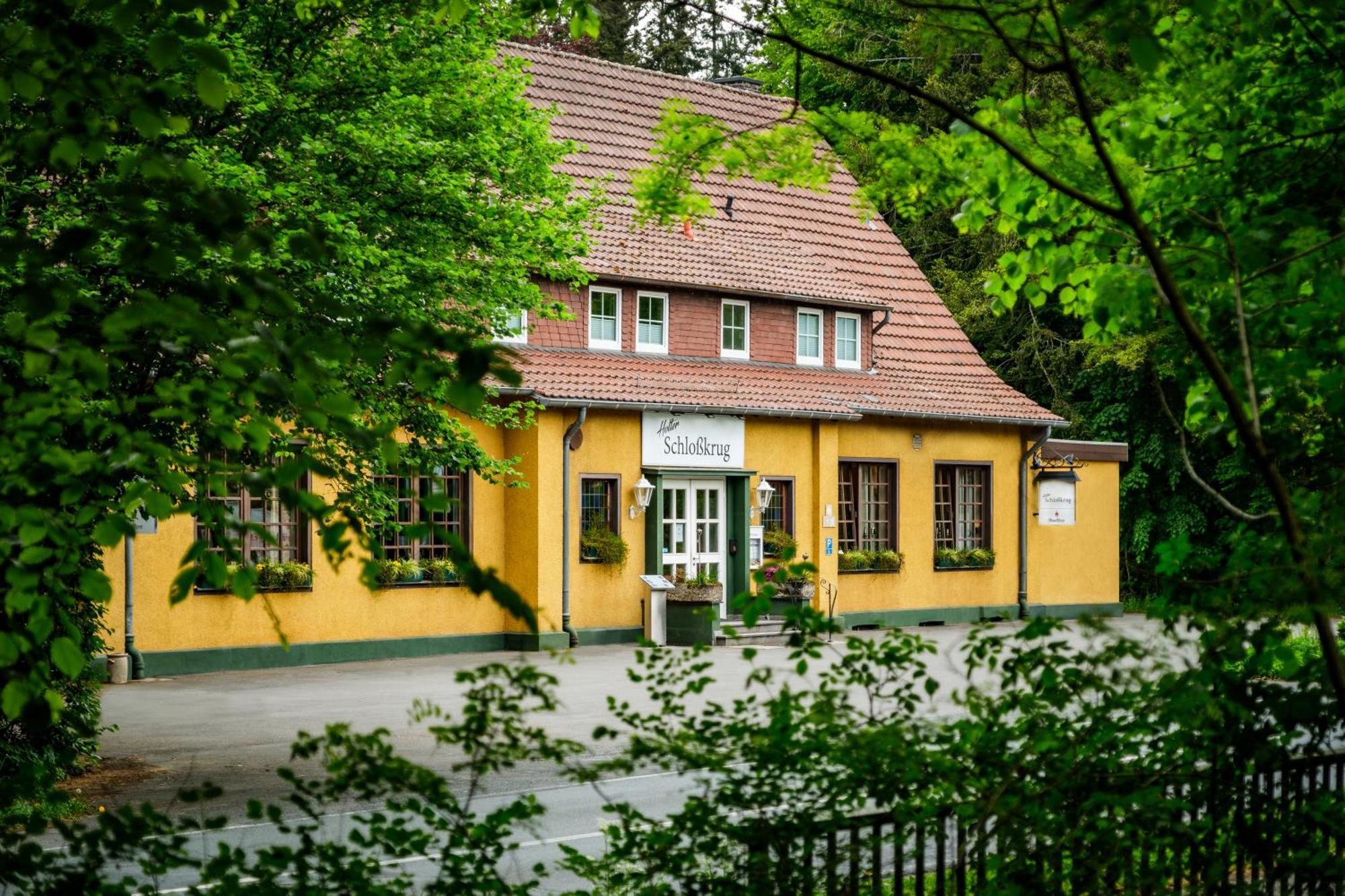 Hotel Holter Schlosskrug Schloß Holte-Stukenbrock Exterior foto